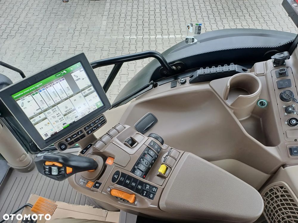 John Deere 6R250 - 12