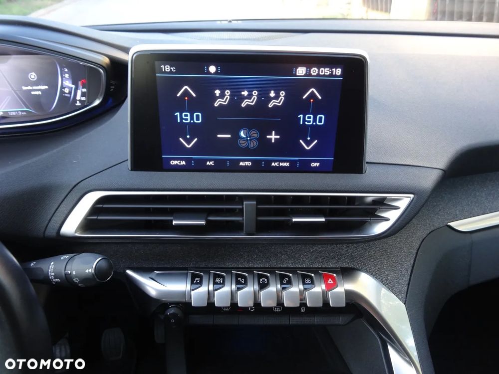 Peugeot 3008 PureTech 130 Stop & Start GPF Active - 28