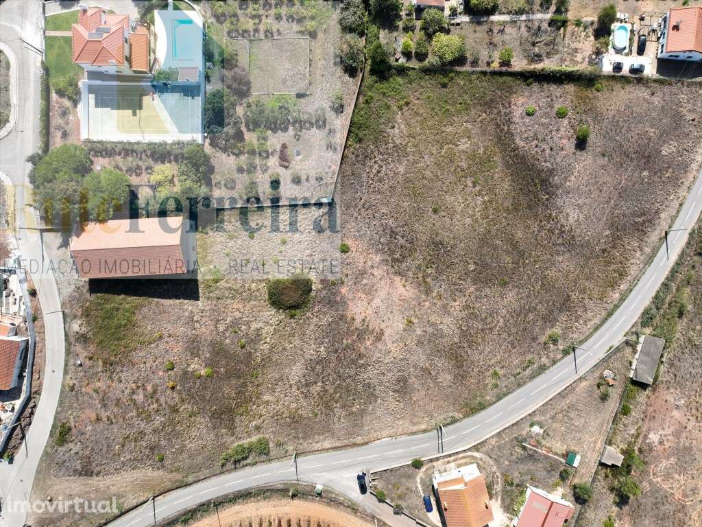 Amplo terreno urbanizável !! - Grande imagem: 3/14