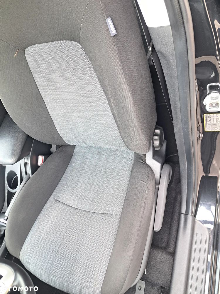 Kia Ceed 1.6 L - 17