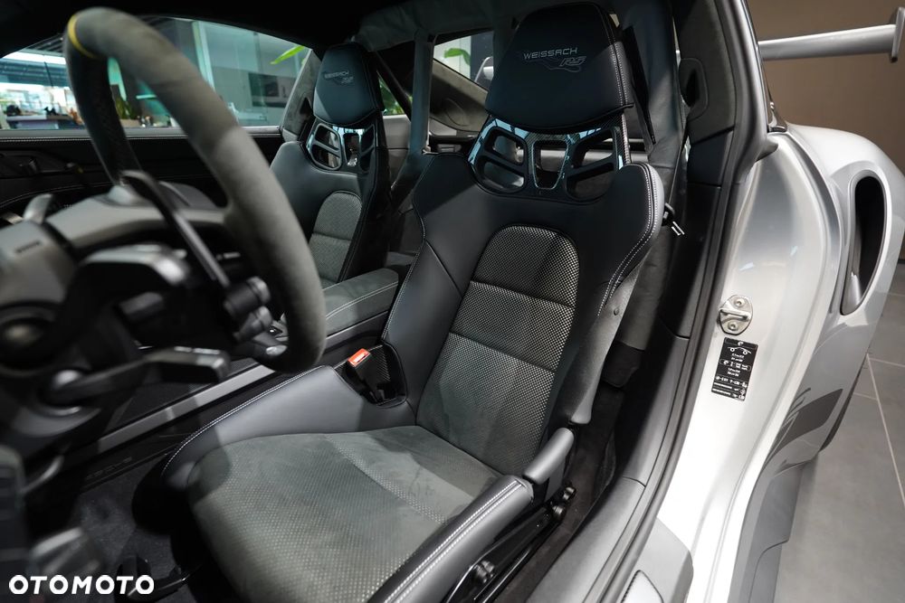 Porsche 911 GT3 RS - 8