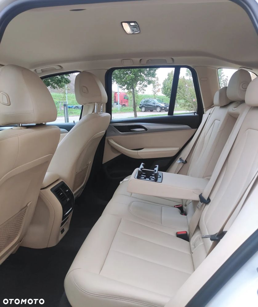 BMW X3 xDrive20d Business Edition sport - 29