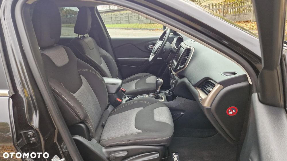 Jeep Cherokee 2.0 MJD Active Drive I Longitude - 10