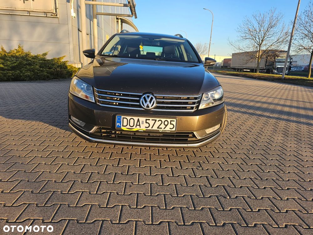 Volkswagen Passat 2.0 TDI BlueMotion Technology Comfortline - 4