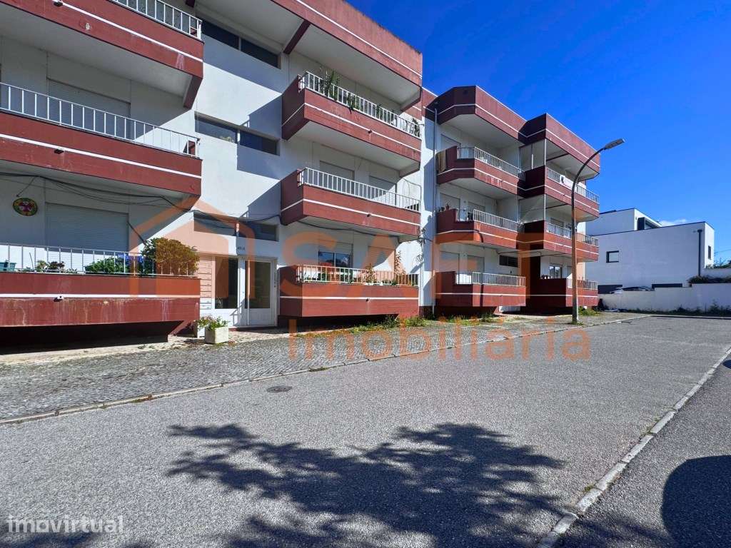 Prédio para venda - Vale Sepal, Leiria Por 1.250.000

Apresento u... - Grande imagem: 2/10