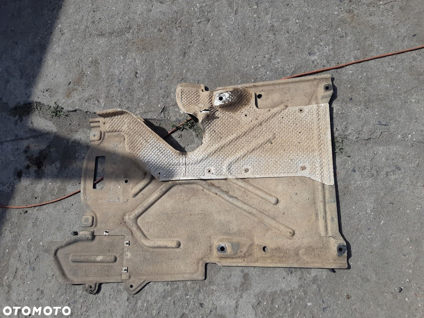AUDI A4 B8 LIFT OSŁONA PŁYTA POD SKRZYNIE - 2