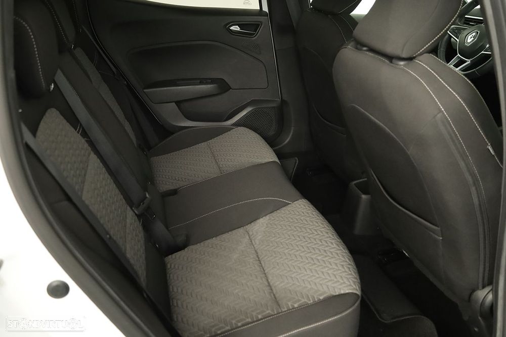 Renault Clio 1.0 TCe Evolution - 22