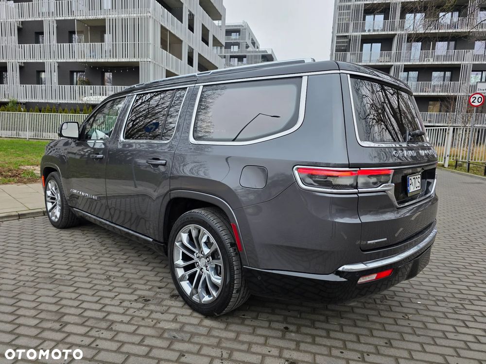 Jeep Grand Wagoneer - 27