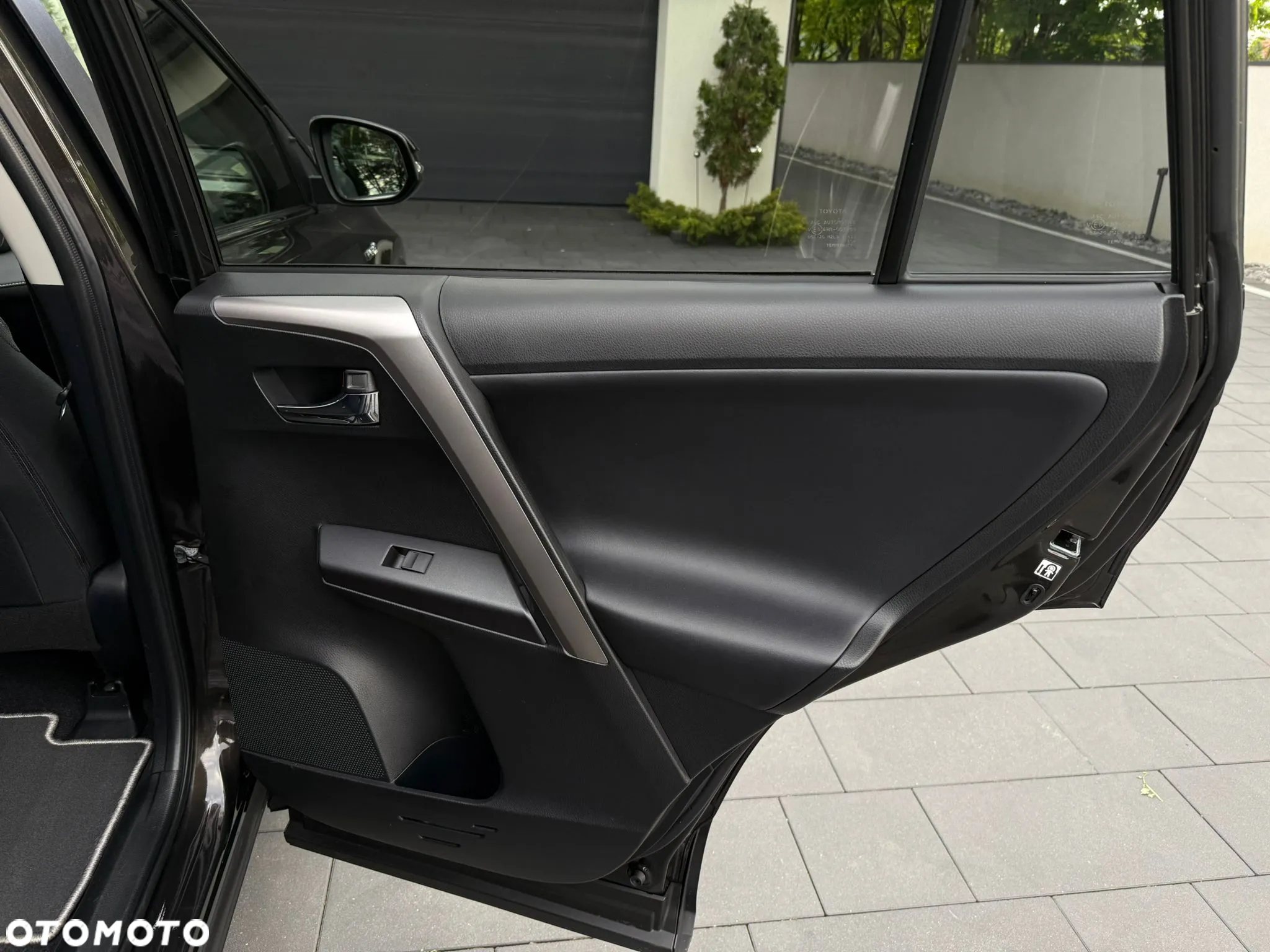 Toyota RAV4 - 31
