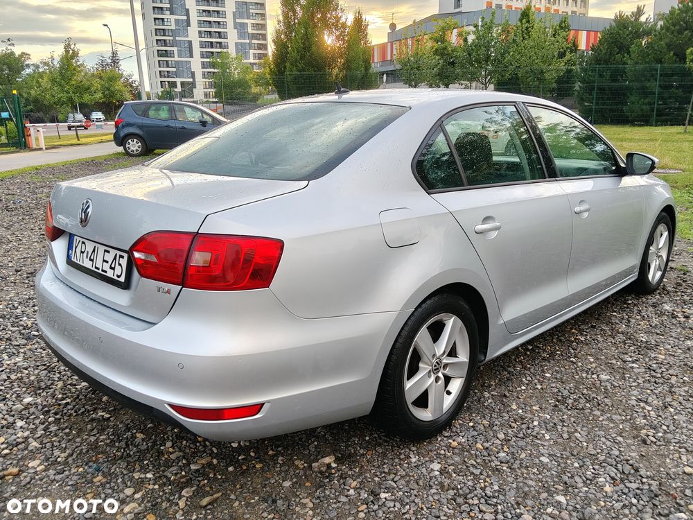 Volkswagen Jetta 1.6 TDI Comfortline Perfectline - 7