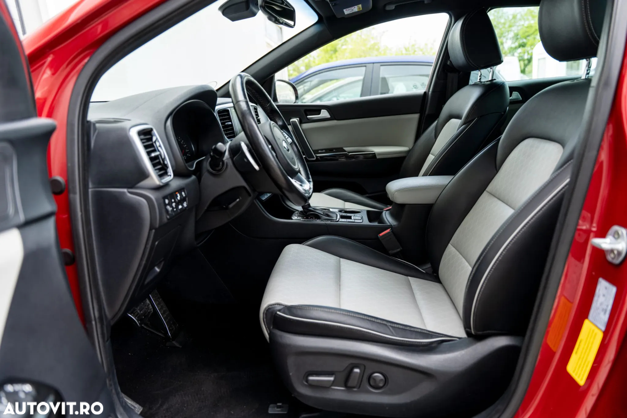 Kia Sportage 1.6 CRDI AWD Eco-Dynamics+ (48V M-H) DCT GT LINE - 13