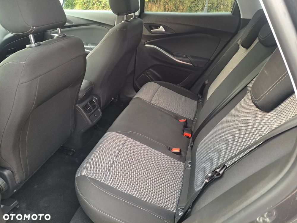 Opel Grandland X - 12
