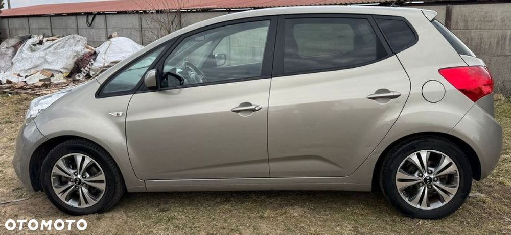 Kia Venga 1.6 CVVT Dream-Team Edition - 2