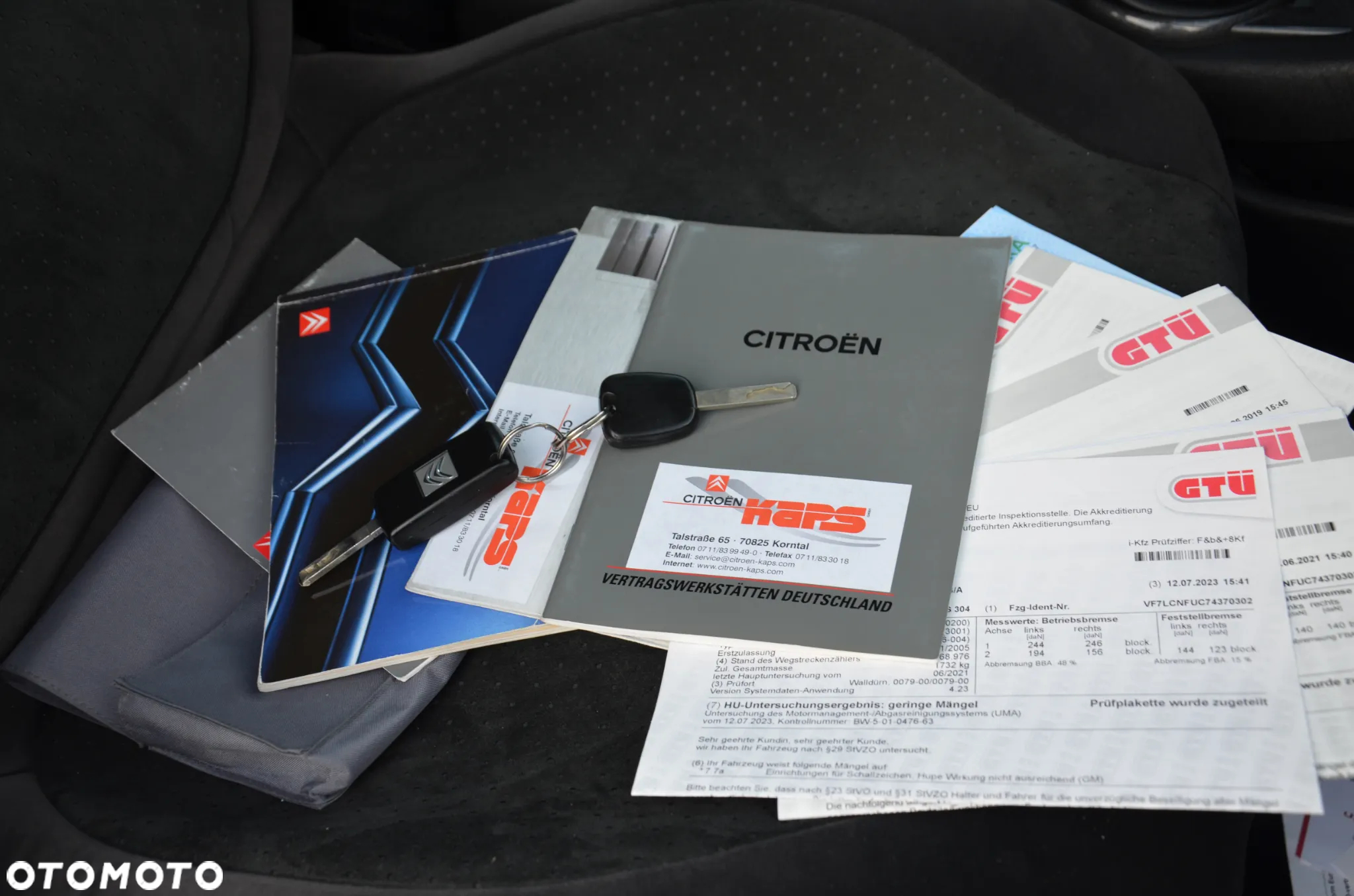Citroën C4 1.6 16V Exclusive - 24
