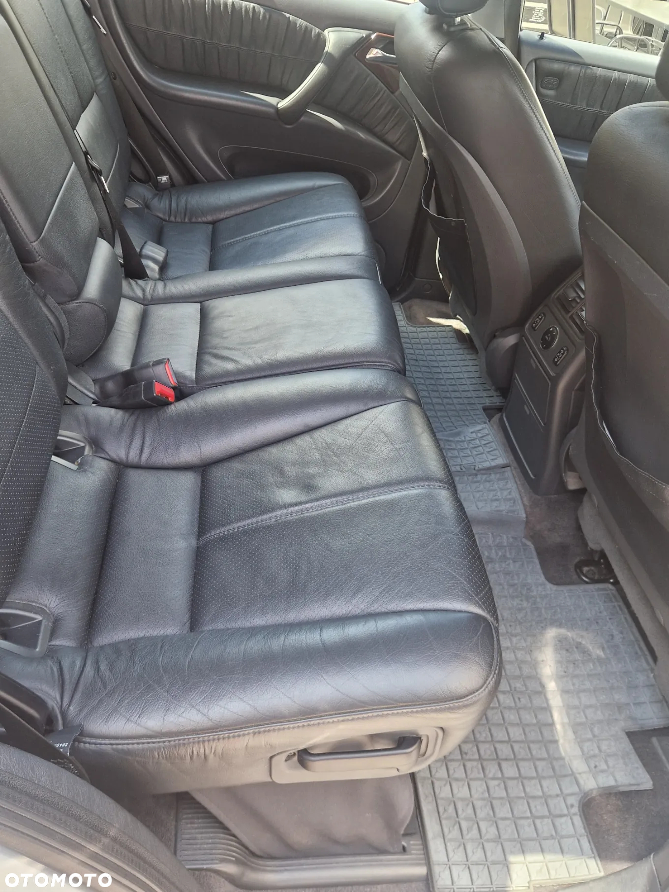 Mercedes-Benz ML - 14