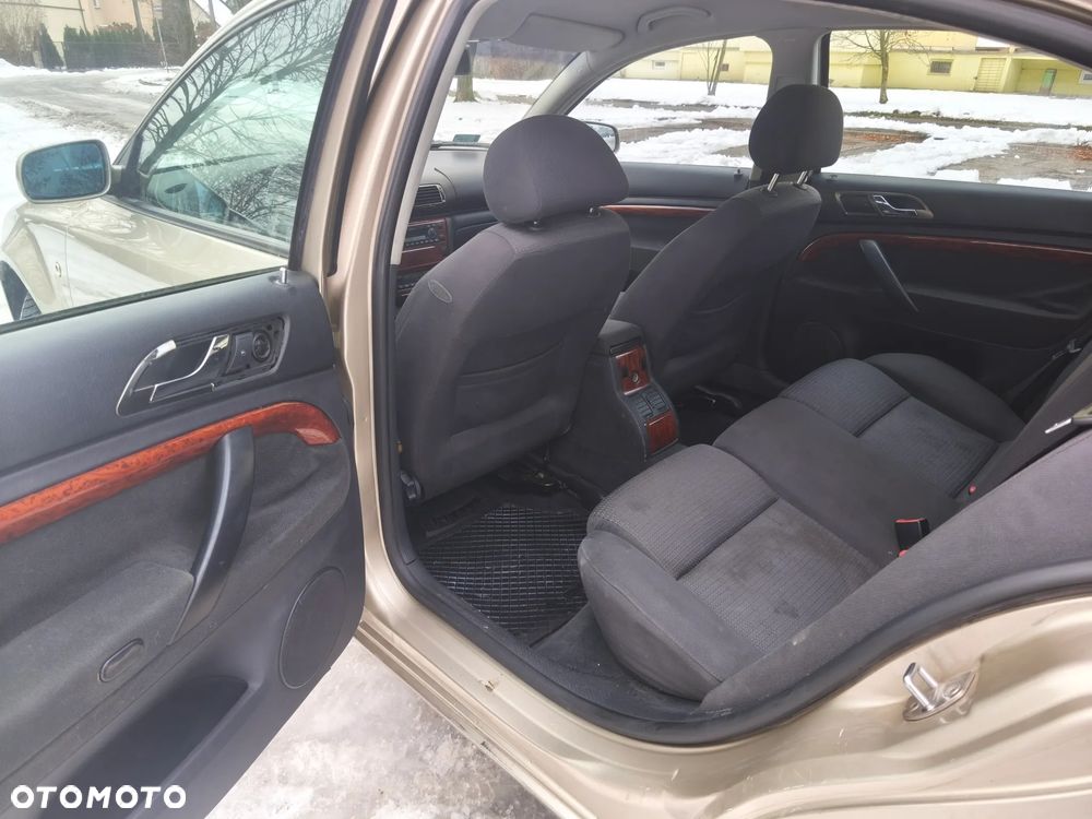 Skoda Superb 2.0 Ambiente - 6