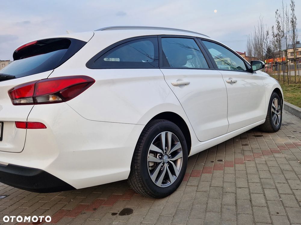 Hyundai i30 1.6 CRDI DCT EDITION 30 - 22