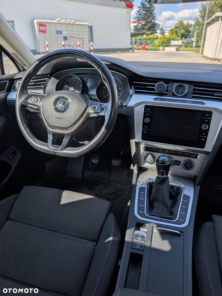 Volkswagen Passat 1.5 TSI EVO Comfortline - 12