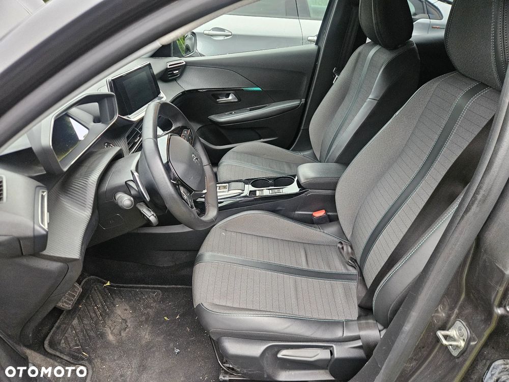 Peugeot 208 1.2 PureTech Allure S&S EAT8 - 12