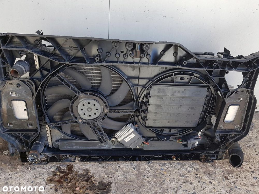 AUDI A4 B8 08-11r 1.8 TFSI PAS PRZEDNI CHŁODNICE MANUAL - 4