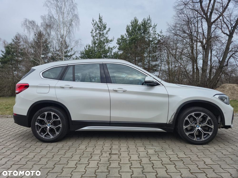 BMW X1 xDrive18d xLine - 5