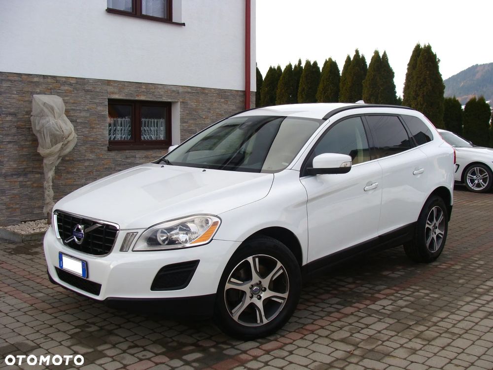 Volvo XC 60 D5 AWD Momentum - 1