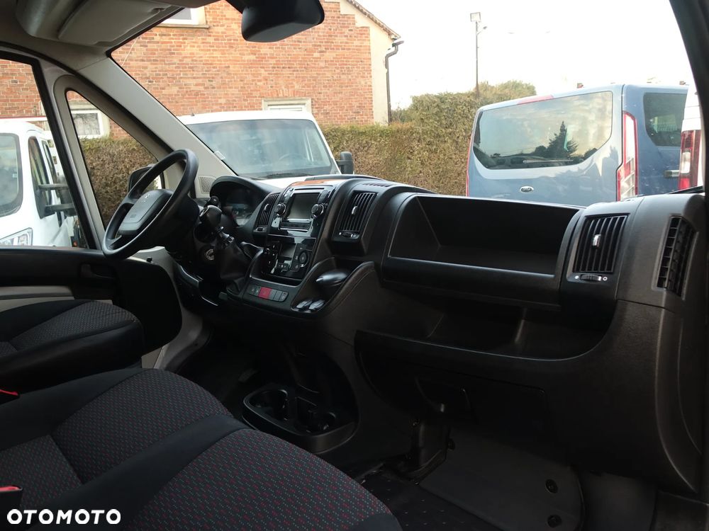 Peugeot Boxer 3-osobowy L4H2 najdłuższy - 8