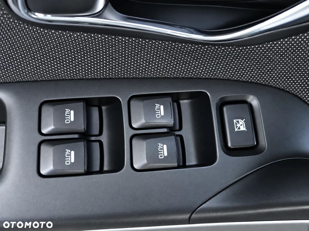 Kia Ceed 1.6 GDI Dream Team Edition - 14