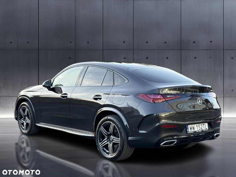 Mercedes-Benz GLC Coupe 300 de PHEV 4-Matic AMG Line - 10