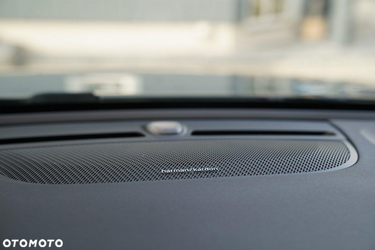 Volvo XC 40 - 39