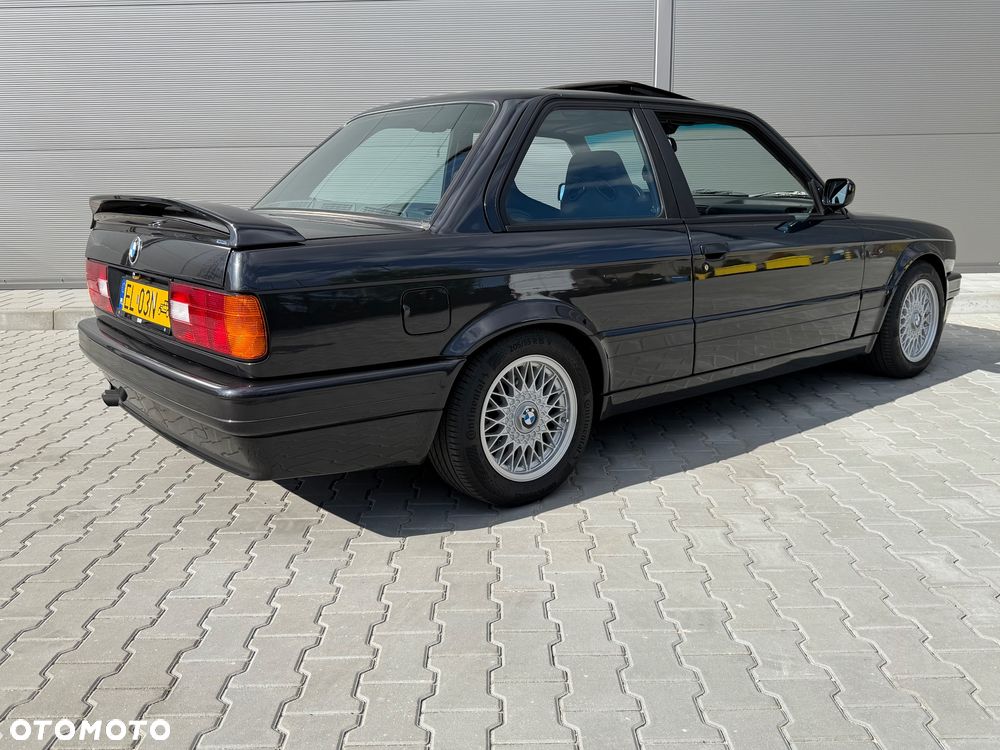 BMW Seria 3 325i - 5