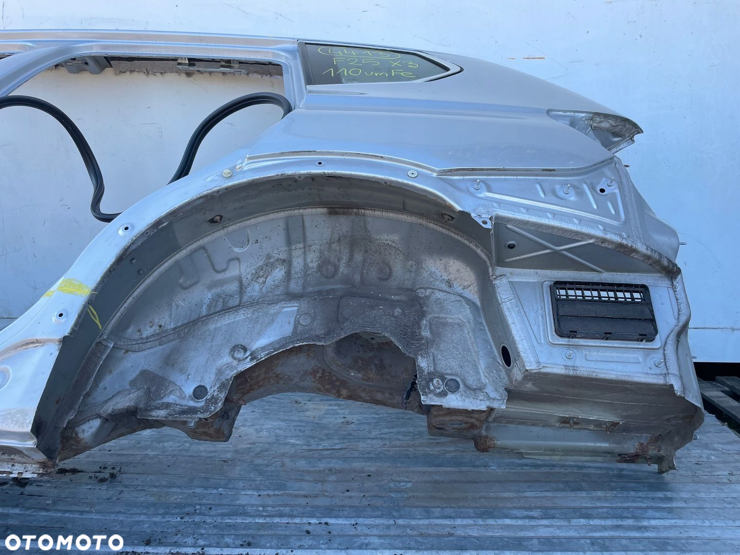 Blotnik cwiartka szyba listwa lewy tyl 354/7 TITANSILBER BMW X3 F25 110umFe - 6