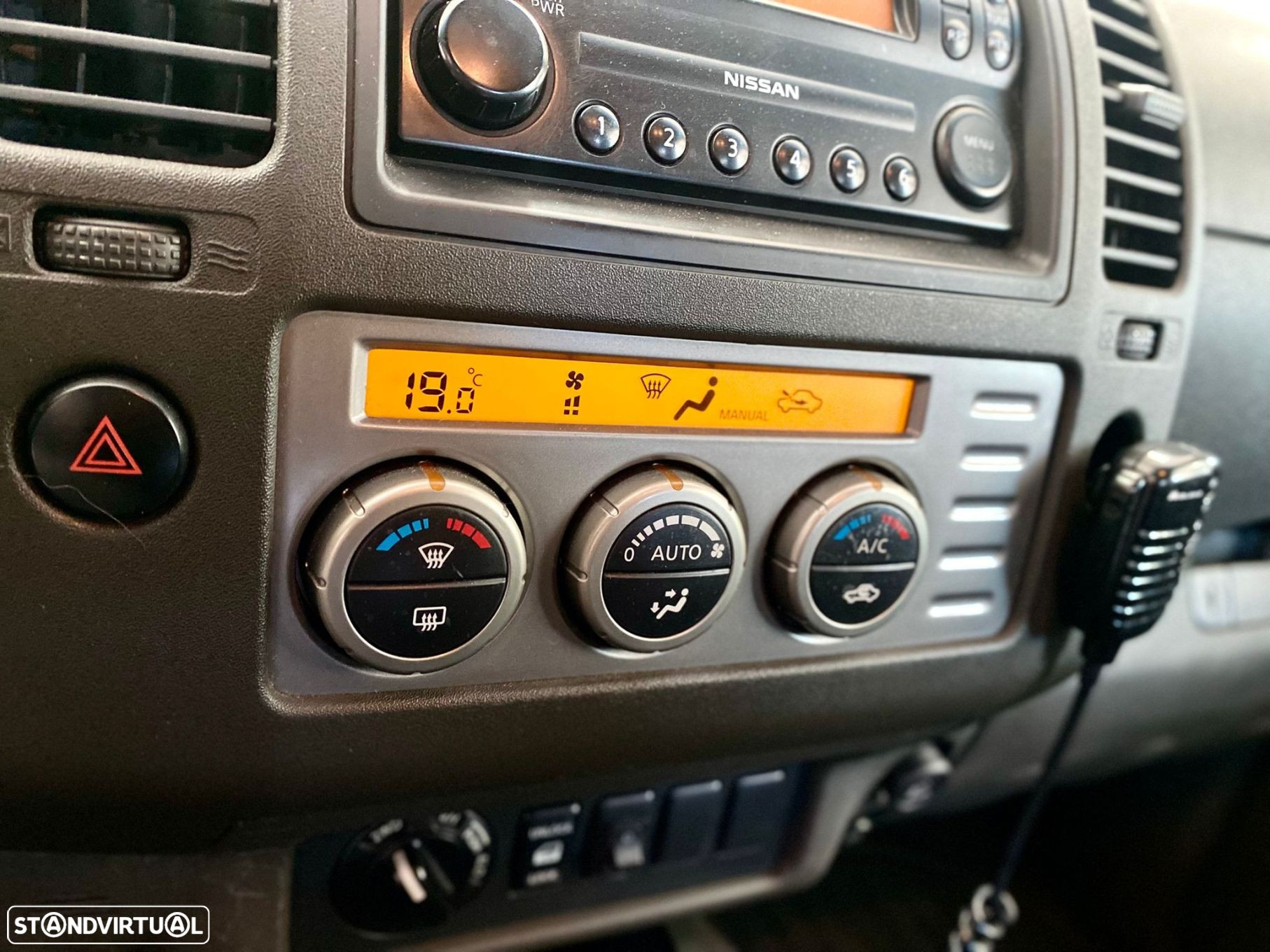 Nissan Navara 2.5 dCi CD LE Premium - 24