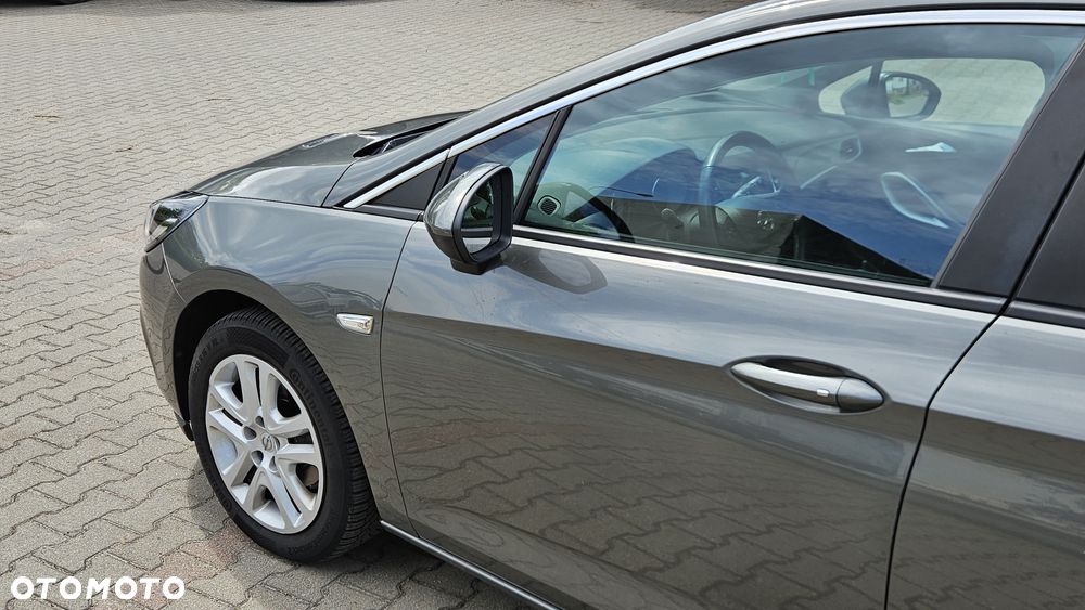 Opel Astra 1.4 T Enjoy S&S - 9
