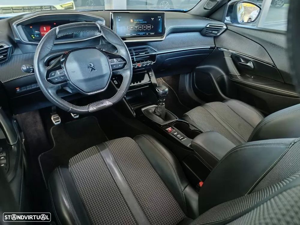 Peugeot 2008 - 14