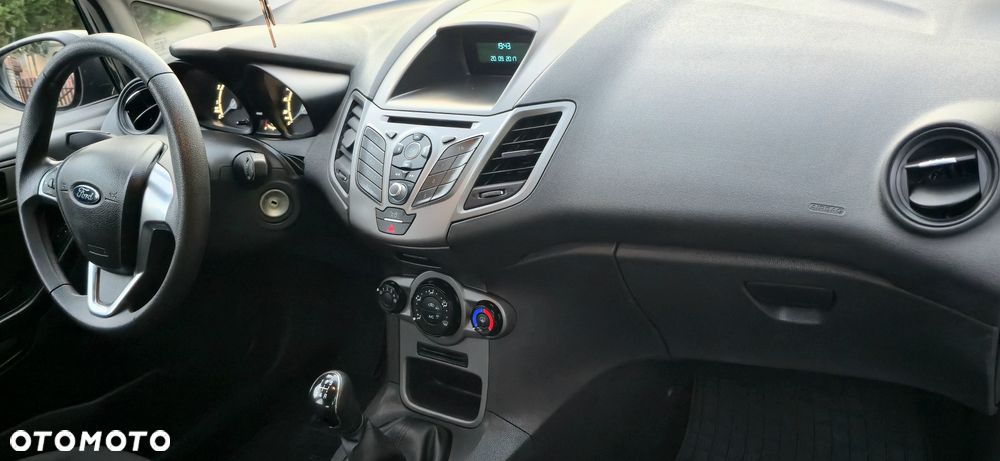 Ford Fiesta - 19