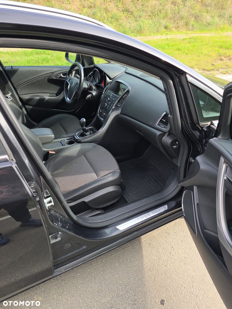 Opel Astra 1.4 Turbo Cosmo - 12