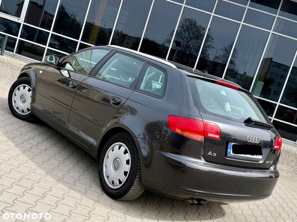 Audi A3 Sportback 2.0 TDI Ambiente - 25