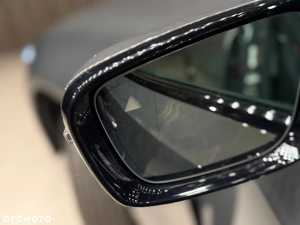 BMW Seria 3 320d xDrive M Sport sport - 18