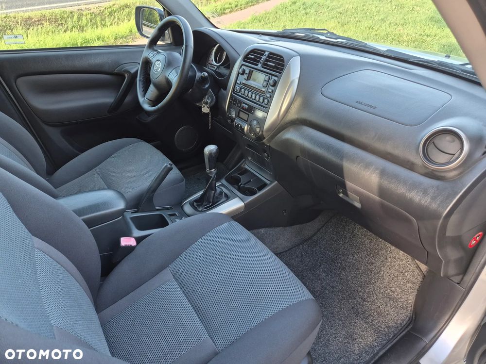 Toyota RAV4 4x4 Executive - 27