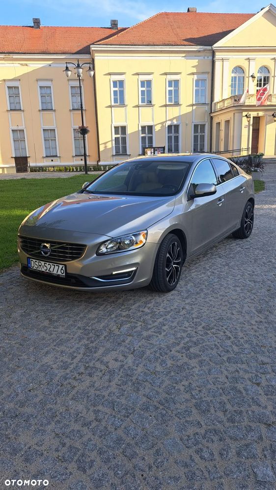 Volvo S60 - 3