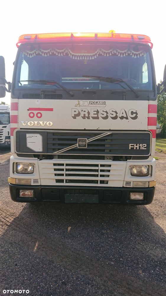 Volvo FH12 - 8