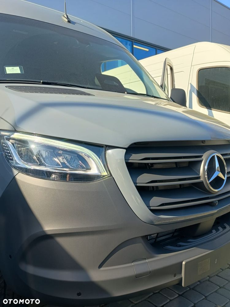 Mercedes-Benz Sprinter 317 Furgon średni - 2