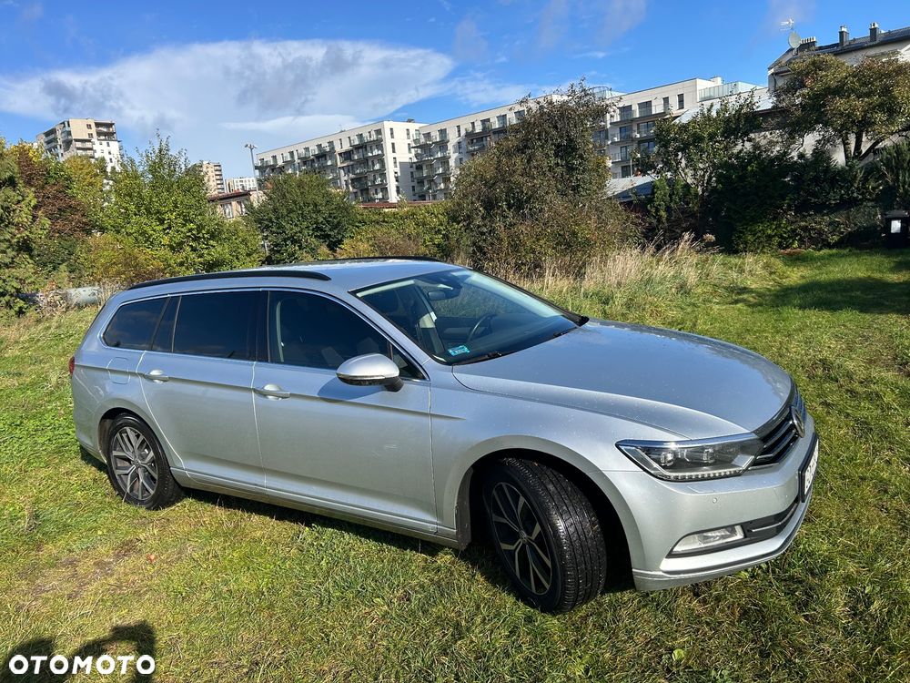 Volkswagen Passat - 8