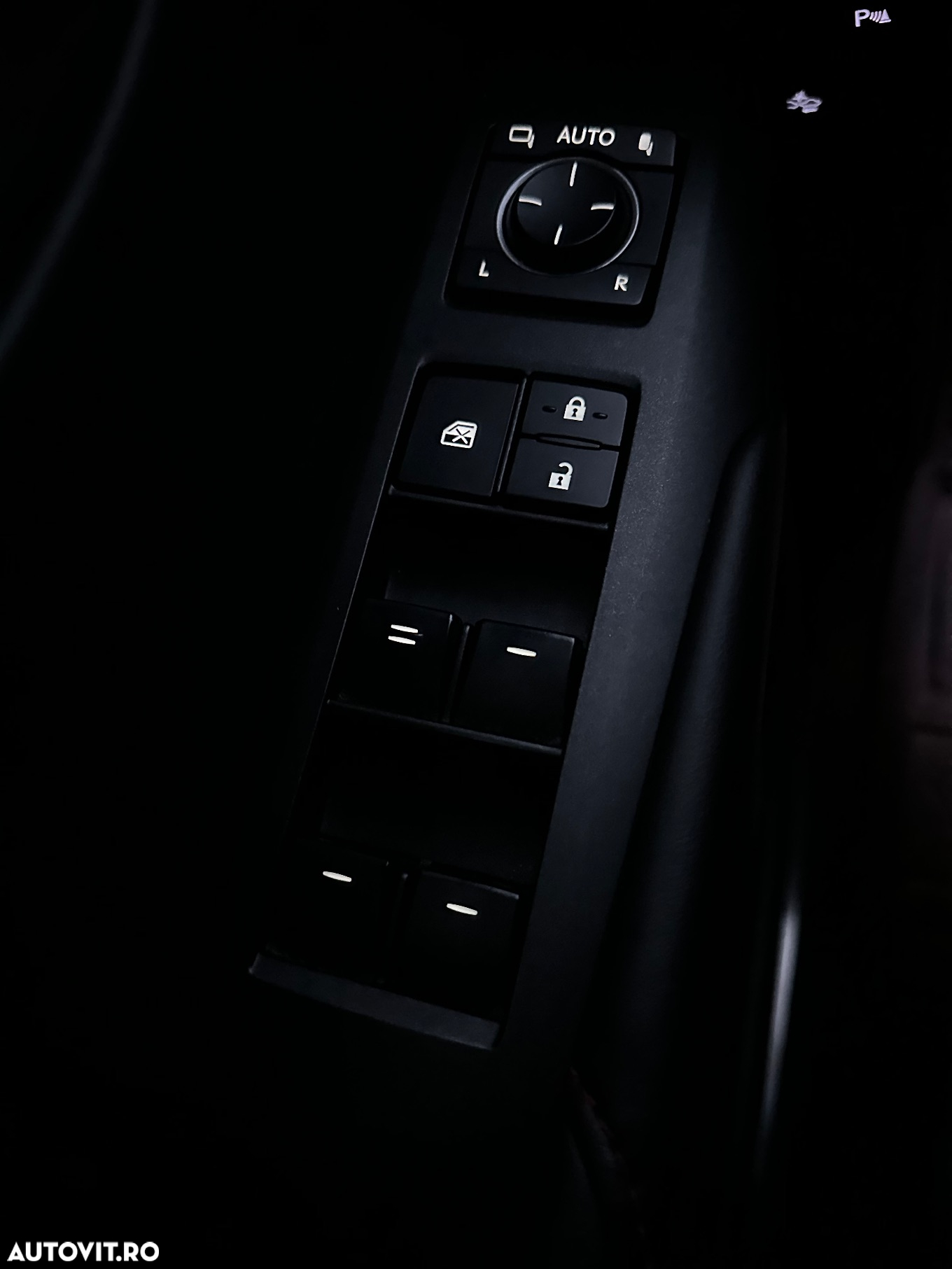 Lexus Seria NX 300h F Sport - 10