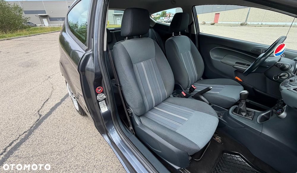 Ford Fiesta 1.6 TDCi Titanium - 13