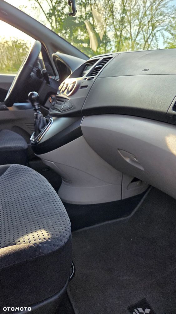 Mitsubishi Grandis 2.0 DID Intense - 29