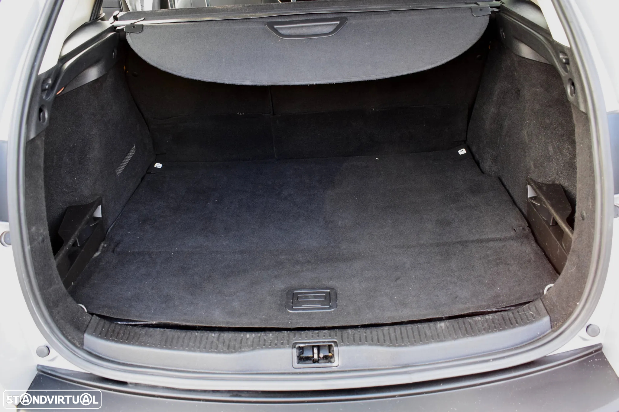 Renault Mégane Sport Tourer 1.5 dCi Comfort SS - 9