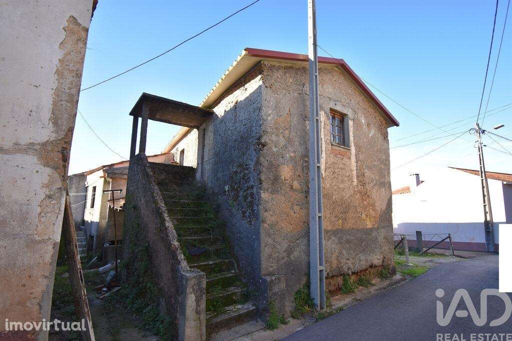 Casa / Villa T3 em Lousã e Vilarinho de 200 m2 - Grande imagem: 3/32