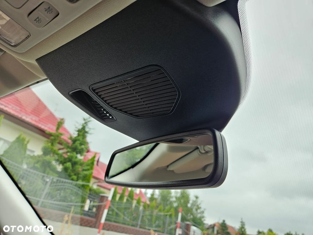Ford Kuga 1.5 EcoBoost FWD Titanium X - 32